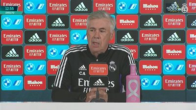  لا أريد الاختراع في التشكيل.. أنشيلوتي يعلن غياب كورتوا أمام برشلونة