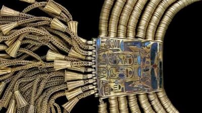 به 7 خيوط من الذهب.. المتحف المصري بالتحرير يعرض عُقد الملك بسوسينيس الأول 