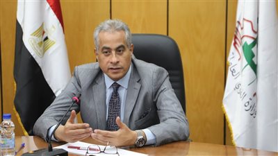 وزير القوى العاملة يوجه بعقد اجتماع عاجل لتطوير آليات إدارة منظومة العمالة غير المنتظمة