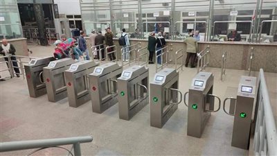 السكة الحديد تناشد الركاب الاحتفاظ بتذكرة الرحلة حتى الخروج من محطة الوصول