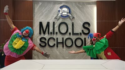 عرض عليها مقاطع جنسية.. قرار جديد بشأن تحرش مدرس بطالبة في مدرسة بالقاهرة الجديدة