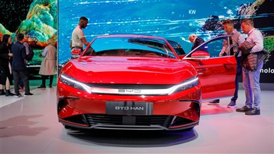 بي واي دي أتو 3 تظهر خلال فعاليات معرض باريس للسيارات