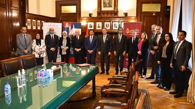 لرعاية حملة تصدوا معنا.. وزير الرياضة يشهد توقيع بروتوكول مع بنك مصر 