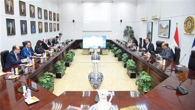 وزيرا الهجرة والسياحة يبحثان سبل التعاون للترويج سياحيا لمصر بالخارج