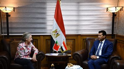 الاتفاق على معايشة للمدربين.. وزير الرياضة يبحث التعاون مع سفيرة البرتغال 