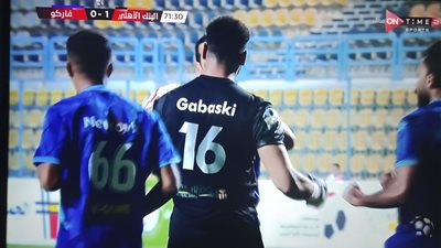 اشتباك بالأيدي بين أبو جبل وثنائي فاركو | صور