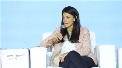 المشاط تُجدد الدعوة لـ إيلون ماسك لزيارة مصر واستكشاف أسرار الحضارة المصرية القديمة