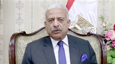 السويس تستعد لموجة التقلبات الجوية ونشر سيارات كسح وشفط مياه الأمطار 