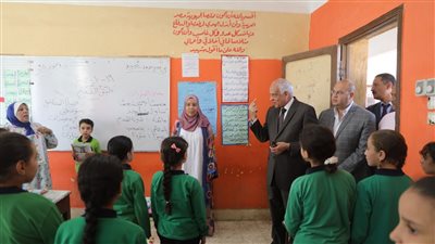 محافظ الجيزة يشدد على عدم السماح بوجود باعة جائلين بمحيط المدارس