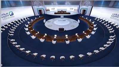 تطوير قطاع الصناعة.. أولى جلسات اليوم الثالث بالمؤتمر الاقتصادي