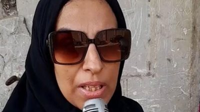 خرمولي الأمعاء وولدوني في غرفة المخ والأعصاب.. سيدة تتهم مستشفى بالشرقية بالإهمال الطبي | بث مباشر