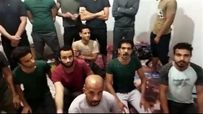 من قرية واحدة.. ننشر أسماء الـ35 مصريًا المحتجزين في ليبيا بتهمة الهجرة غير الشرعية