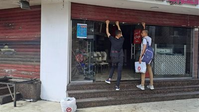  لمخالفته شروط التراخيص.. غلق وتشميع مطعم أبو مازن السوري بحدائق القبة