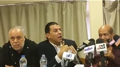 مصطفى كامل لـ مطربي المهرجانات: اللي مش هيلتزم هيتحبس