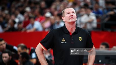 مصيلحى يستقبل الألماني هنريك رودل المدير الفني الجديد لسلة الاتحاد السكندري