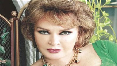 صفية العمري عن أمنتيها في عيد ميلادها: أتمنى السلام والاستقرار لـ مصر