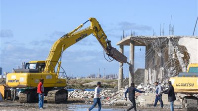 وزير المالية يصدر قرارًا بإزالة تعديات على الأراضي في الإسكندرية