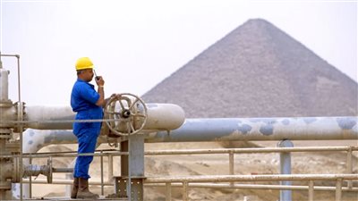 مصر ترفع استثمارات الغاز الطبيعي لزيادة الإنتاج إلى 1.5 مليار قدم يوميا