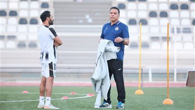 حسام البدري يقود وفاق سطيف للفوز على شبيبة القبائل بثلاثية في الدوري الجزائري