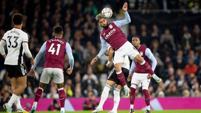 بعد تلقيه بطاقة حمراء.. أستون فيلا يعلن مشاركة نجم الفريق بمباراتهم المقبلة في البريميرليج