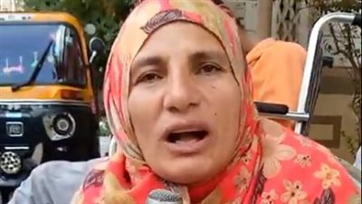 ولّعت في بطانية الجيران بالجاز.. تفاصيل جديدة بواقعة المتهمة بتعذيب نجلها وإجباره على التسول بالدقهلية