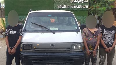 بأسلوب المفتاح المصطنع.. القبض على 3 أشخاص لسرقتهم ميكروباص بالقاهرة