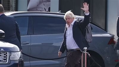 العالم يحبس أنفاسه انتظارًا لخطاب جونسون.. هل يعود رئيس وزراء بريطانيا إلى منصبه بعد استقالة تراس؟