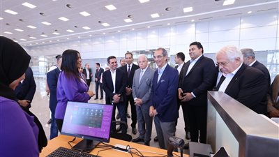 وزير الاتصالات: إطلاق تطبيق COP27 للمشاركين بالمؤتمر.. وإتاحة الإنترنت مجانًا بمطار شرم الشيخ