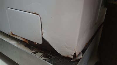 ما زالت في الضمان.. مواطن: شركة زانوسي عايزة تغير هيكل الغسالة بأكثر من نصف ثمنها | صور