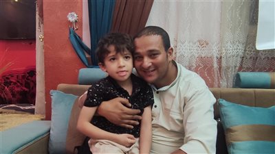 انقذوا مالك.. طفل بالمنوفية يعاني من مرض ضمور العضلات ويحتاج حقنة بـ 4 مليون جنيه