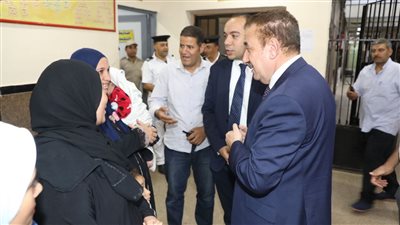 لتقصيرهم في العمل.. محافظ المنوفية يحيل 112 من العاملين بمستشفى قويسنا للتحقيق