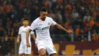 بمشاركة كوكا.. ألانيا سبور يسقط أمام بشكتاش بثلاثية في الدوري التركي