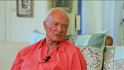 اعترفت لكل زوجاتي بالخيانة وقابلت بناتي في المطار ولم أعرفهن.. أبرز تصريحات يوسف فوزي مع عمرو الليثي