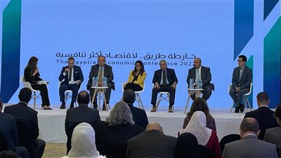 بحضور محافظ البنك المركزي.. المؤتمر الاقتصادي يناقش اليوم خارطة الطريق لتطوير قطاع الصناعة المصرية 