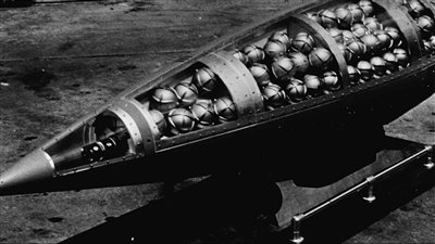 مباحثات روسية أمريكية لمناقشة احتمال استخدام أوكرانيا لـ القنبلة القذرة