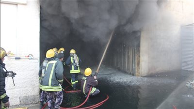  حريق بورشة خشب في أسيوط.. والنيران تأتي على الأخشاب والمعدات والماكينات 