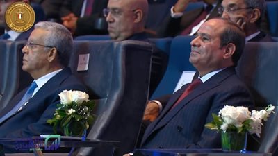 السيسي: أنا إنسان طُلب مني التدخل لإنقاذ وطنه.. ولا أعتبر نفسي رئيسا لمصر