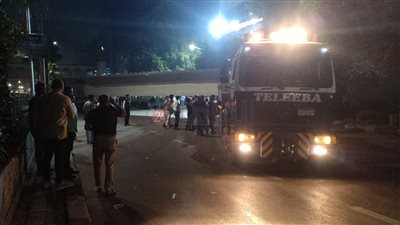 تصادم مقطورة بـ3 سيارات بمحيط كوبري ثروت في الدقي | صور 