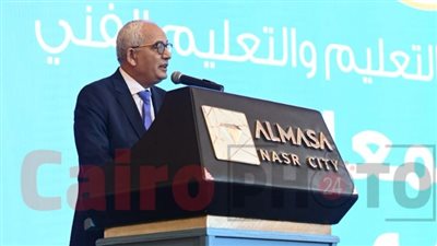 وزير التعليم يعلن عن مبادرة رئيس الجمهورية لتأهيل شباب المعلمين للعمل كمديري مدراس