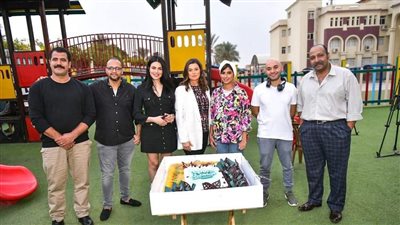 أبطال فيلم جروب الماميز يحتفلون بانتهاء التصوير |صور