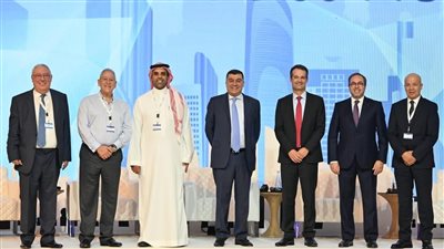 مصر للطيران تشارك في فعاليات الجمعية العامة للاتحاد العربي للنقل الجوي بأبوظبي 