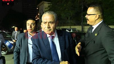 وزير التموين وابنة رجائي عطية يشاركان في عزاء الراحل فريد الديب