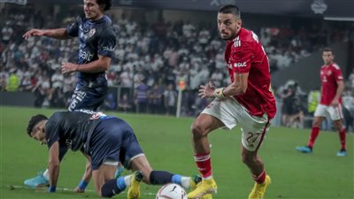 طاهر محمد طاهر: ظروف خارج إرادتنا لم تؤهلنا لكأس العالم.. وأحلم باللعب في برشلونة