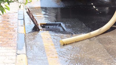 مياه البحر الأحمر تعلن حالة الطوارئ للتعامل مع الأمطار والسيول 