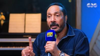 علي الحجار: الموجات الغنائية الجديدة ظاهرة لتسلية الناس.. وحاولت أواكب العصر وأسمعها لكن مقدرتش 