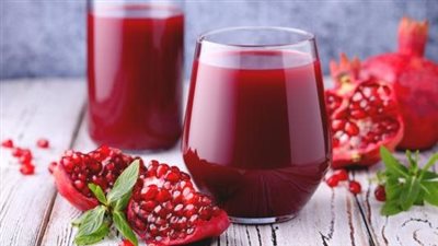 فوائد الرمان للمعدة.. يخفف ألم القولون