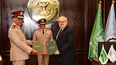 توقيع بروتوكول تعاون بين كليتي الدفاع الجوي وهندسة القاهرة 