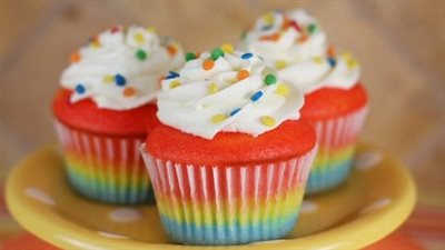 طريقة عمل كب كيك ملون لاحتفالات رأس السنة 2023