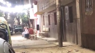 مات وهو بيشرح.. الحزن يخيم على الحضور في عزاء مدرس الرياضيات بالقليوبية | بث مباشر