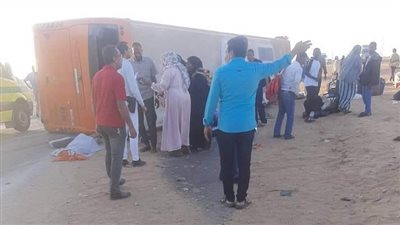 بينهم أطفال.. ننشر أسماء مصابي انقلاب الأتوبيس بالطريق الصحراوي بأسوان